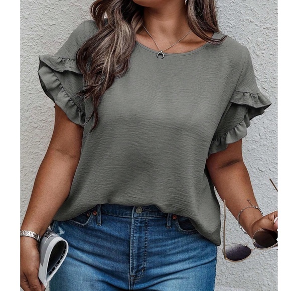 Plus Burgundy Solid Ruffle Petal Short Sleeve Top - Picture 11 of 15